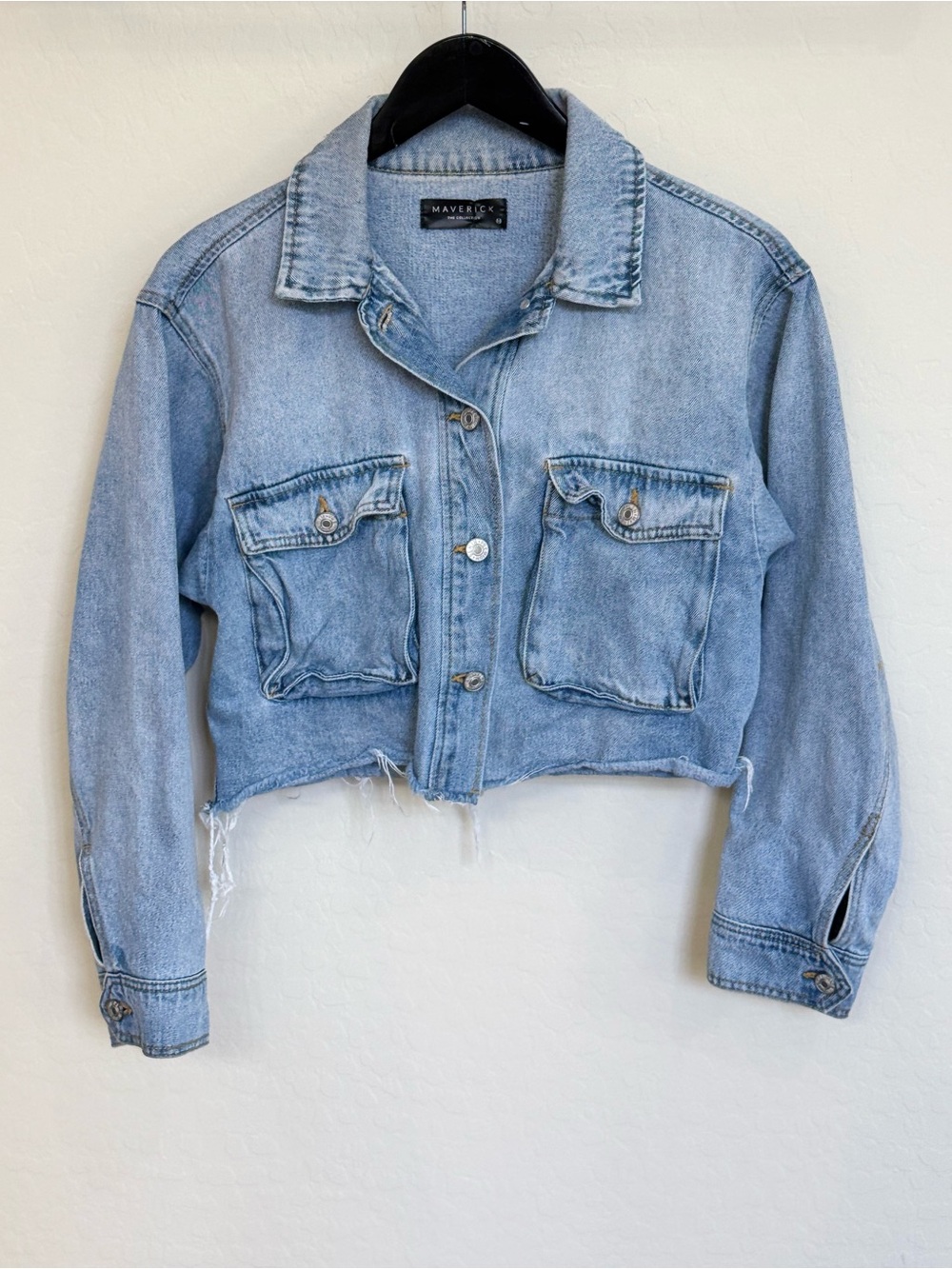Maverick The Collection Cropped Distressed Acid Denim Jean Jacket Raw Hem Medium